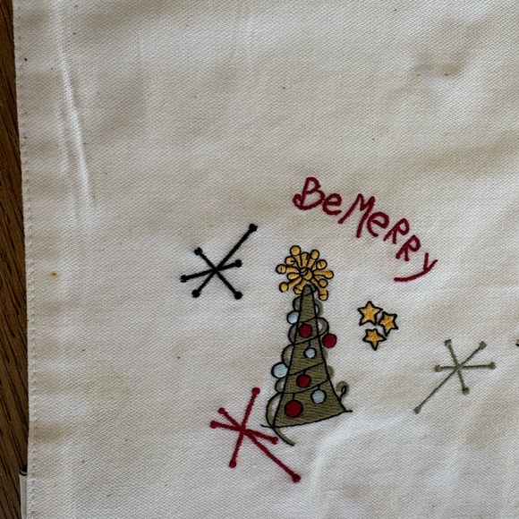 Embroidered White Table Runner - Picture 7 of 7